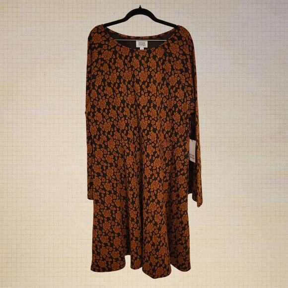 Unique Vintage 5X Floral Bell Sleeve Stretch Circle Skirt Dress Plus Size - Picture 1 of 5